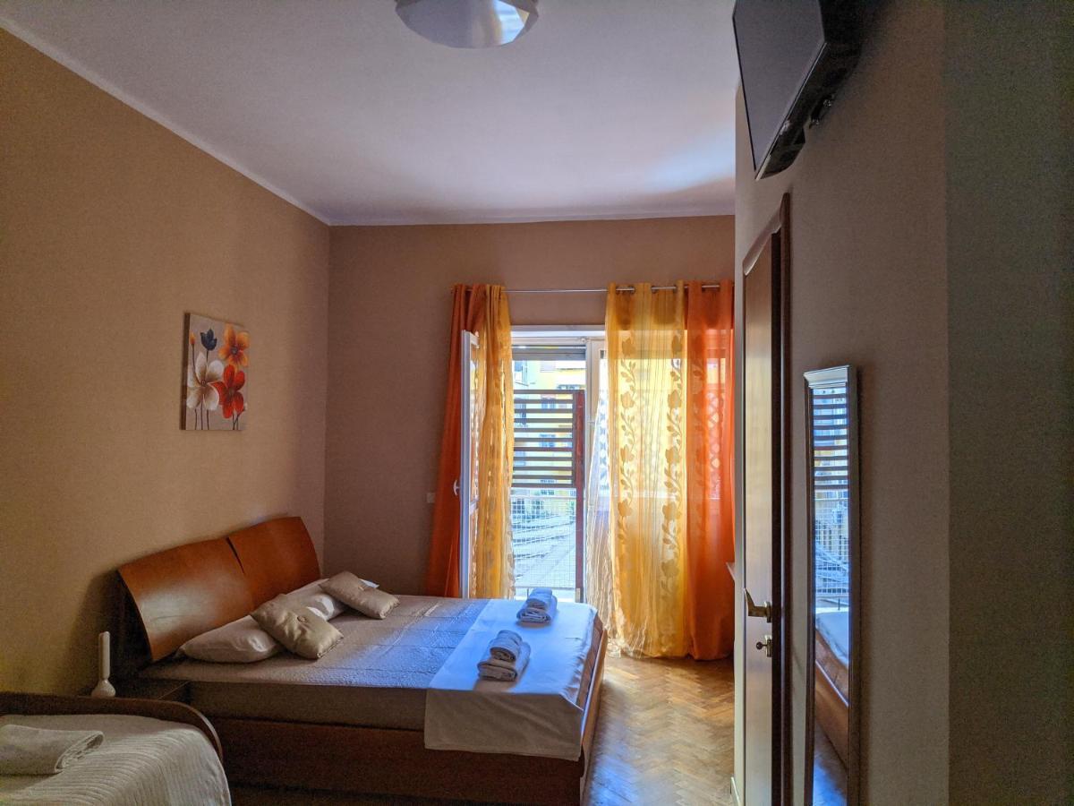 B&B Gina Trastevere Rom Exteriör bild