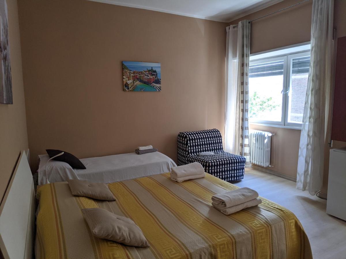 B&B Gina Trastevere Rom Exteriör bild